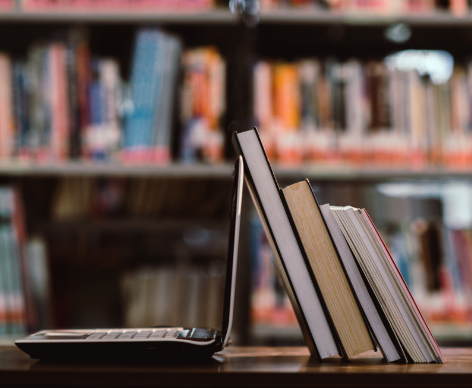 laptop-computer-book-workplace-library-room